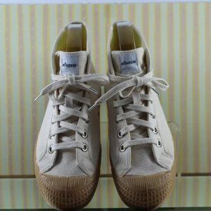 Novesta Star Dribble Canvas Sneaker size 37